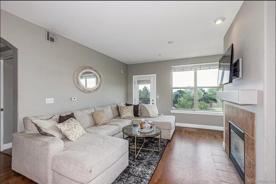Living Room - 9059 E Panorama Cir