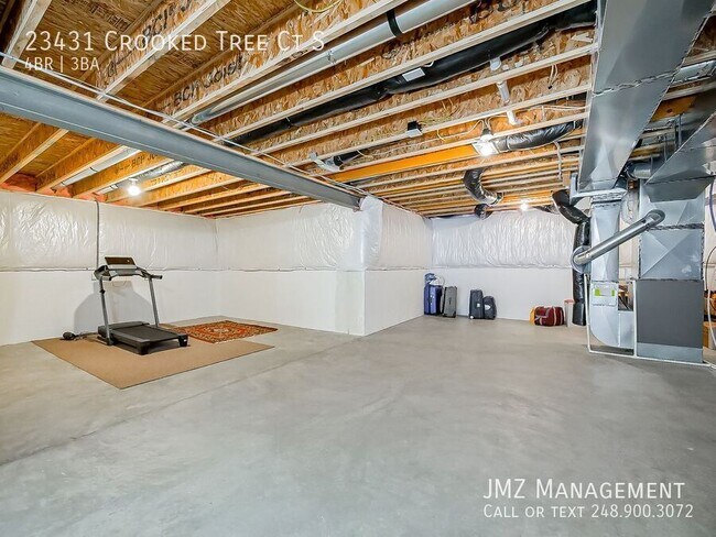 Building Photo - 23431 Crooked Tree Ct S