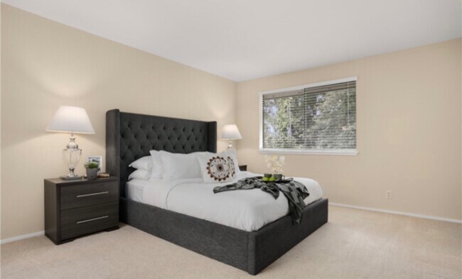 Building Photo - 1 143rd Ave SE