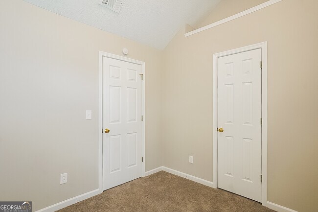 Building Photo - 4413 Idlewood Park