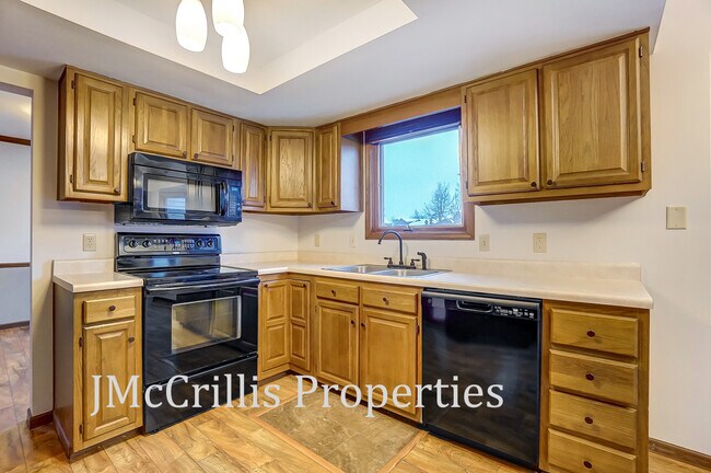 Building Photo - 9034 Dunmore Ln