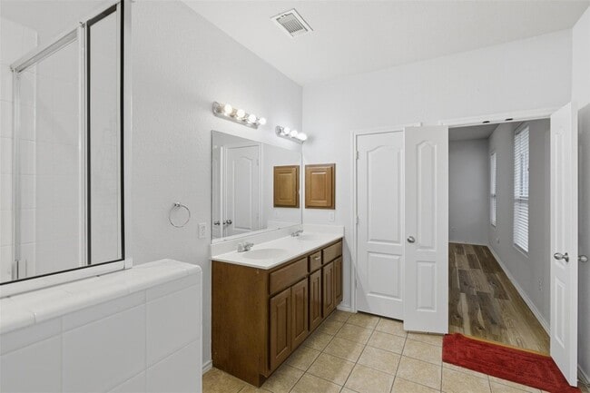 Building Photo - 11505 Plow Horse Cove