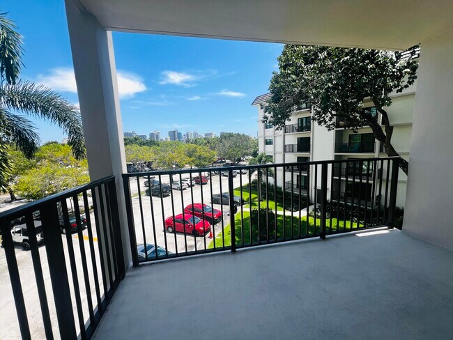 Building Photo - 1000 River Reach Dr