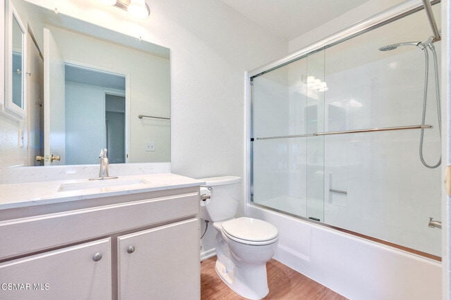 Building Photo - 150 Los Angeles Ave