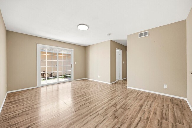 Building Photo - Spacious 4BD 2BA House With Perfect Private Backyard and Solar Panels  in Simi Valley