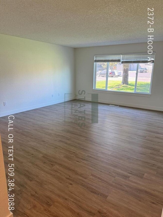 Building Photo - 2372 Hood Ave