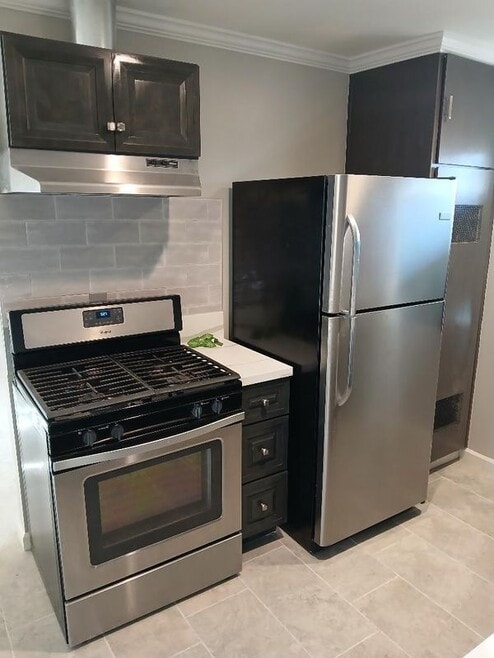 Building Photo - 580 W Shamrock St