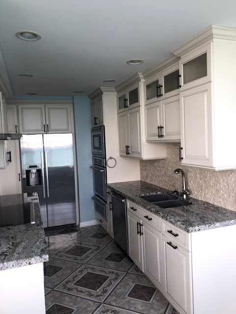 Kitchen - 1300 N Lake Shore Dr