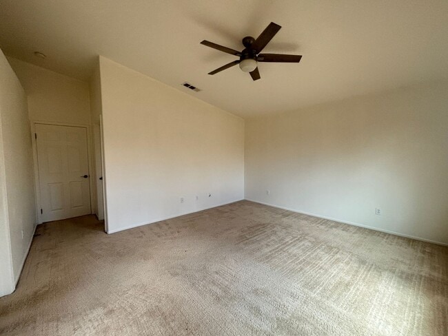 Building Photo - Single Story West Rosamond Home