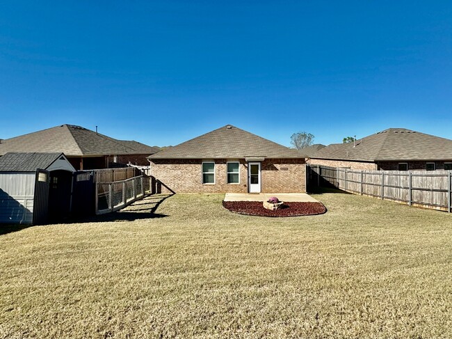 Building Photo - 9708 Glover River Dr