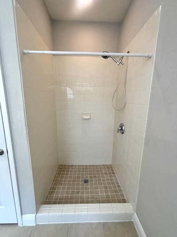 Building Photo - 13220 Fountainbleau Dr