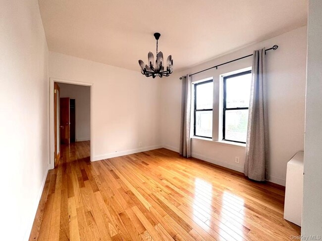 Primary Photo - 40-12 73rd St