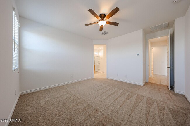 Building Photo - 5016 N 87th Ln