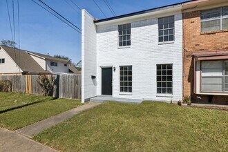Building Photo - 9114 Kempwood Dr