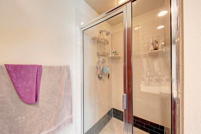 Building Photo - 2505 San Gabriel St