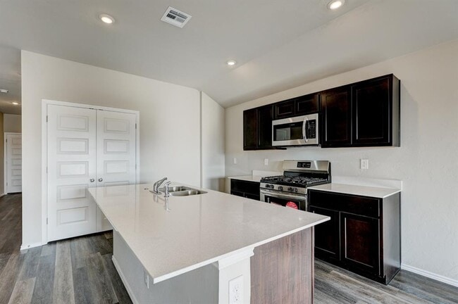 Building Photo - 11832 KAMERON Wy