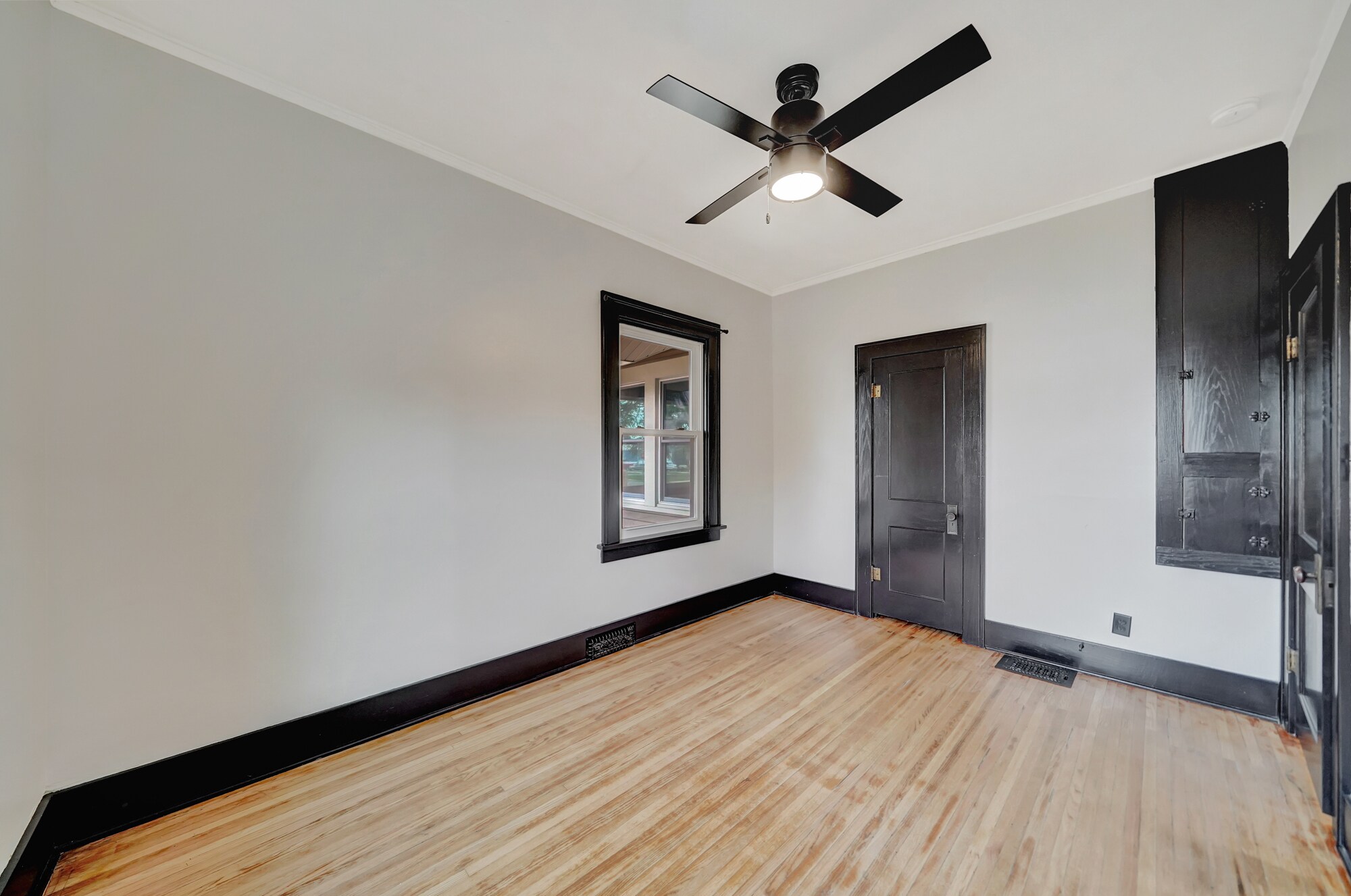 Building Photo - 216 N 25th St