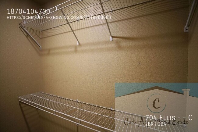 Building Photo - 704 Ellis Ave