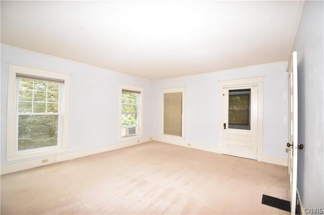 Building Photo - 130 W Remington St