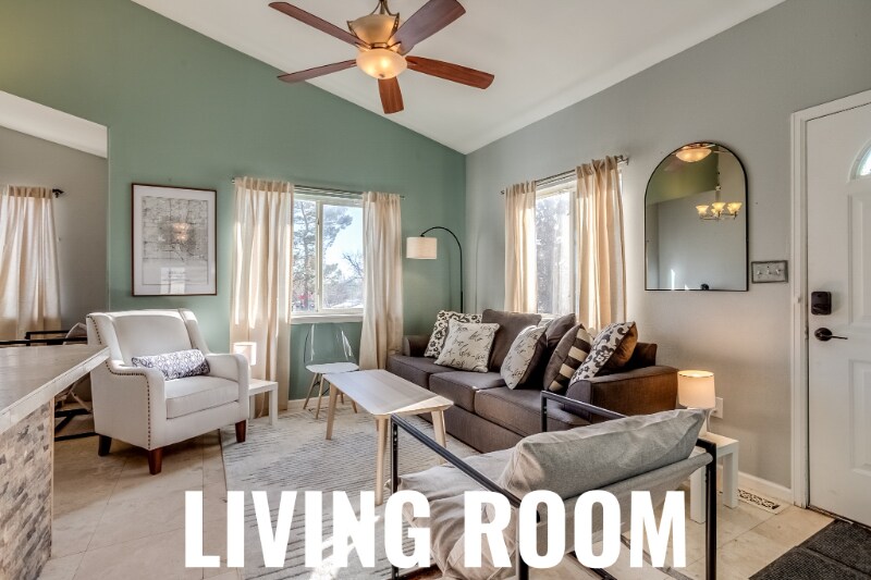 Building Photo - 2137 S Vallejo St