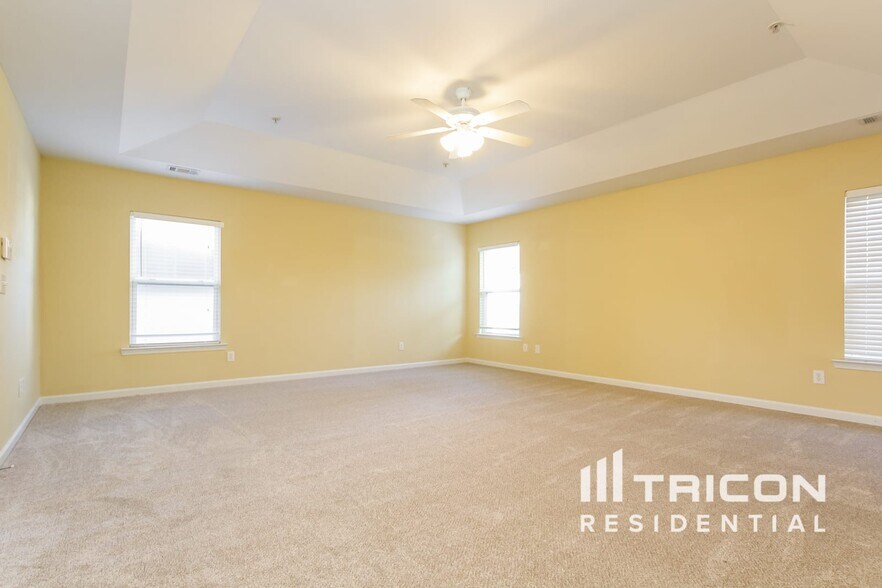 Building Photo - 534 Briarfield Xing NW