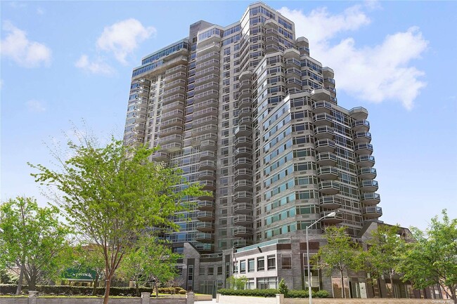 Building Photo - 112-01 Queens Blvd