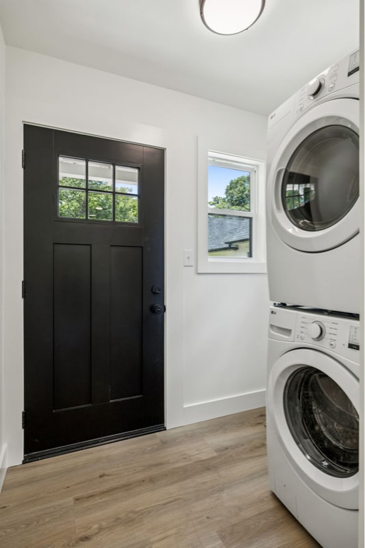 Building Photo - 1332 Columbia Ave