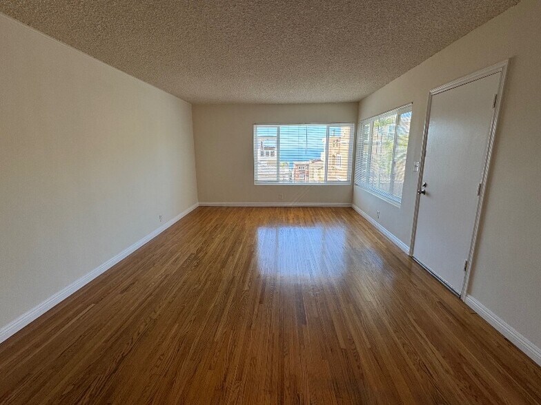 Building Photo - 2508 Highland Ave