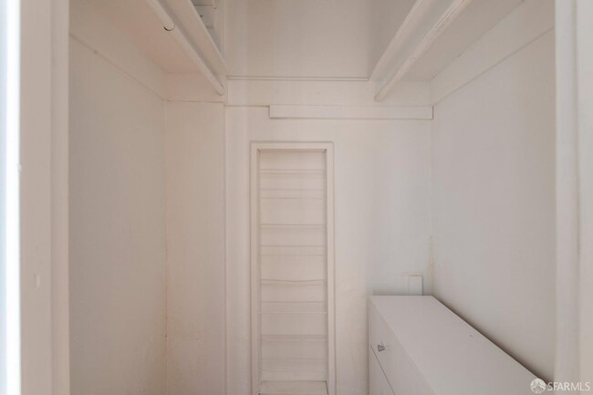 Building Photo - 3319 Herrier St