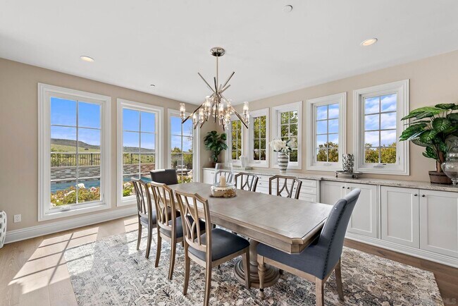 Building Photo - 14748 Valle Del Sur Ct