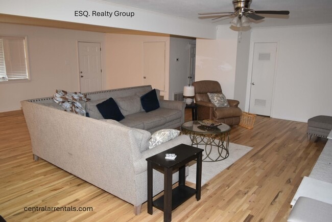 Building Photo - 38 Shoshoni Dr