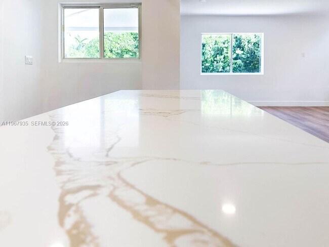 Building Photo - 1255 Jackson St