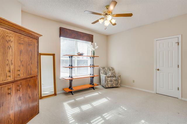Building Photo - 2112 Miller Ct