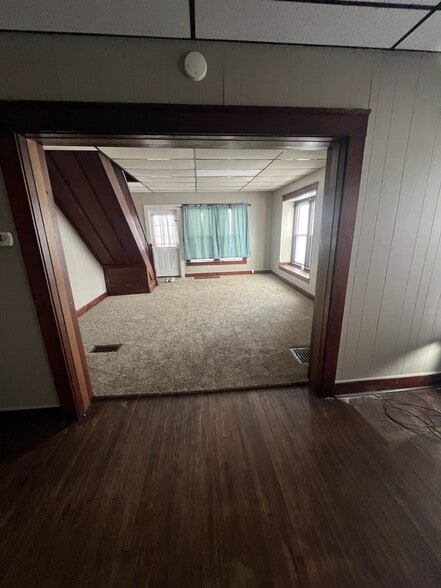 Building Photo - 305 Mount Zoar St