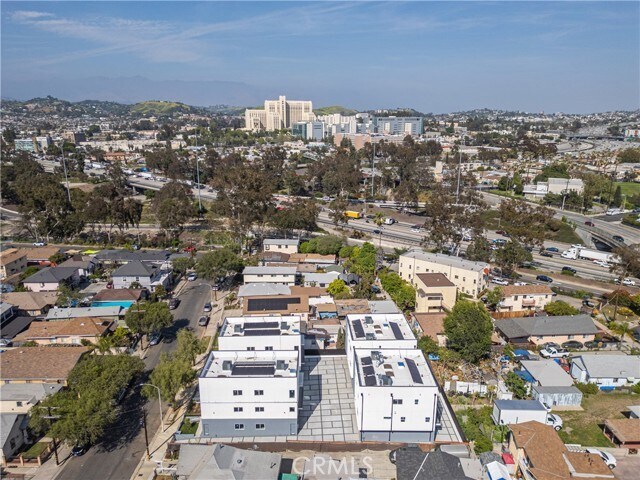 Building Photo - 646 N Boyle Ave