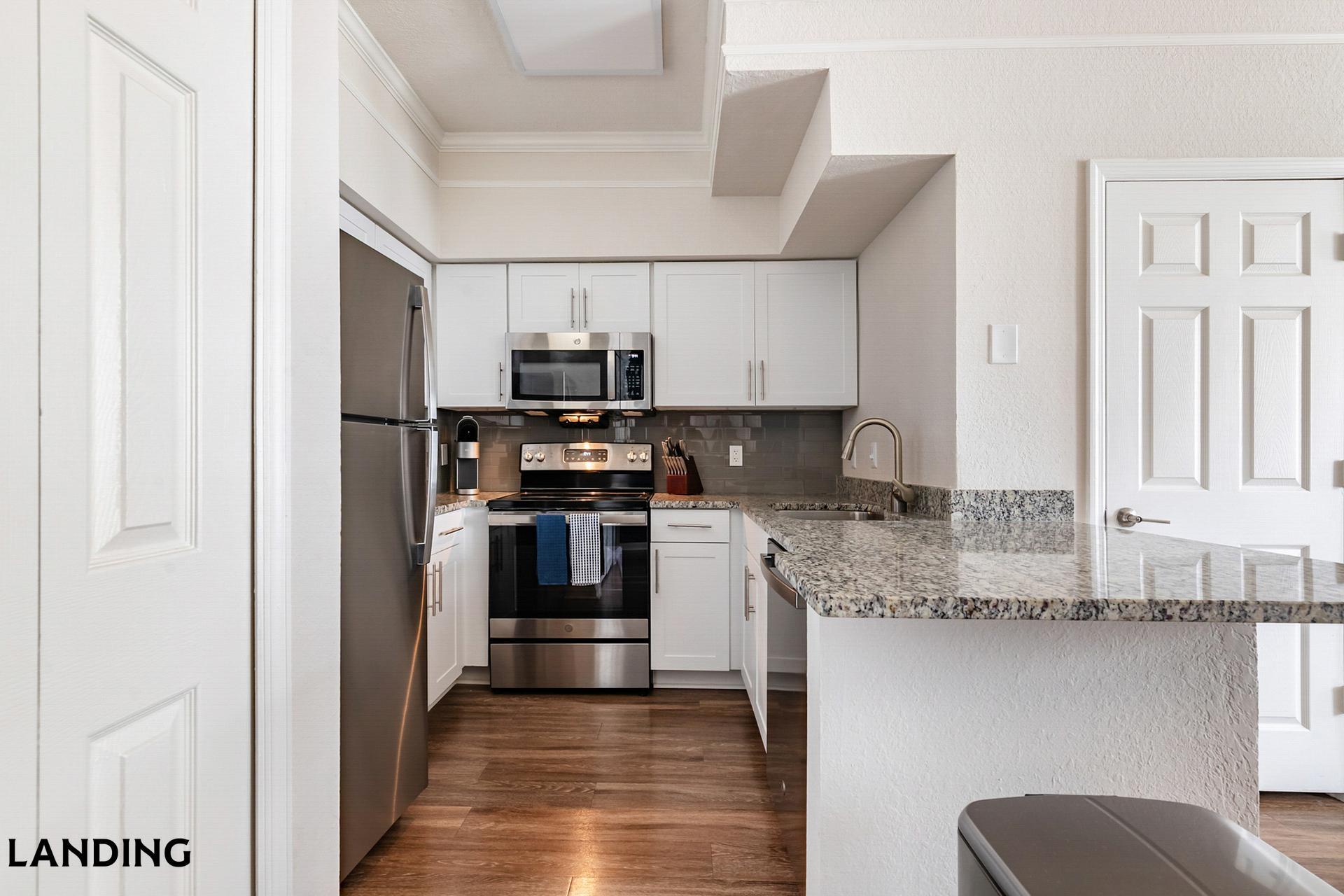 Building Photo - 2801 Biltmore Park Dr