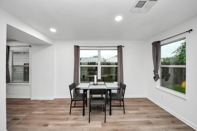 Building Photo - 20631 Tealbrook Dr