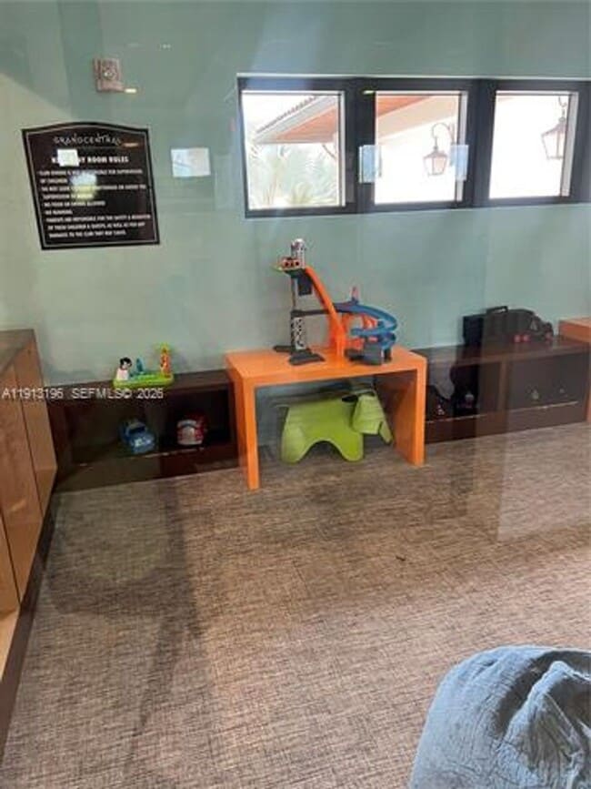 Building Photo - 7925 NW 104th Ave