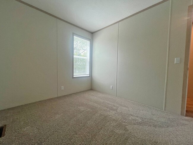 Building Photo - 2404 N 8th St