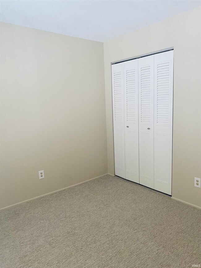 Building Photo - 5024 Woodmark Dr