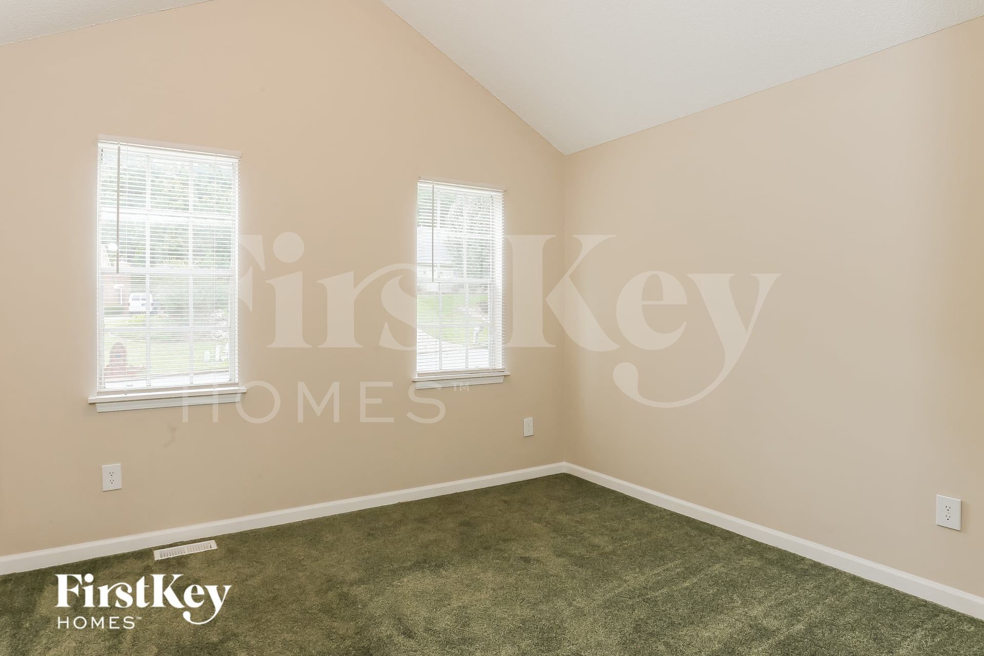 Building Photo - 993 Cherry Laurel Dr