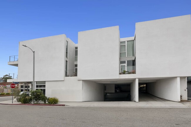 Building Photo - 1121 Abbot Kinney Blvd