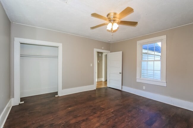 Building Photo - 130 Pelzer St