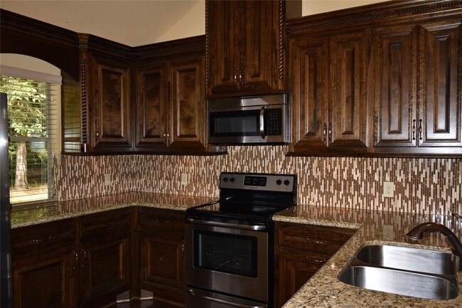 Building Photo - 13419 Sea Island Dr