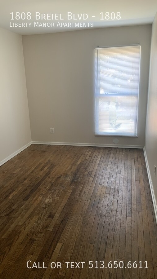 Building Photo - 1808 S Breiel Blvd