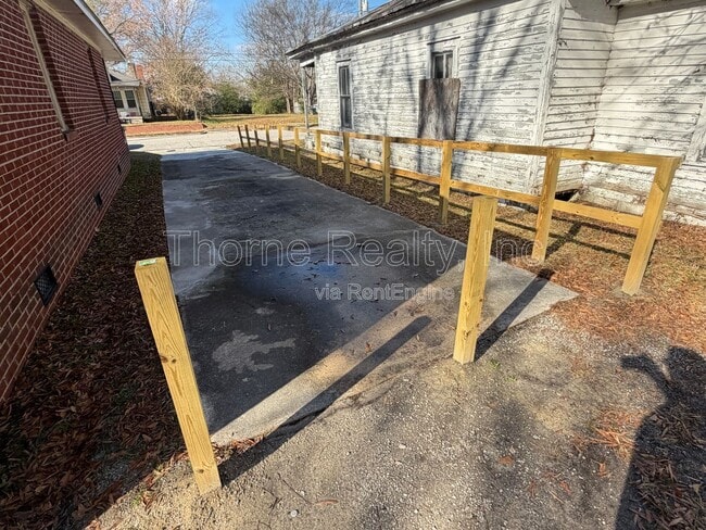 Building Photo - 617 Pennsylvania Ave