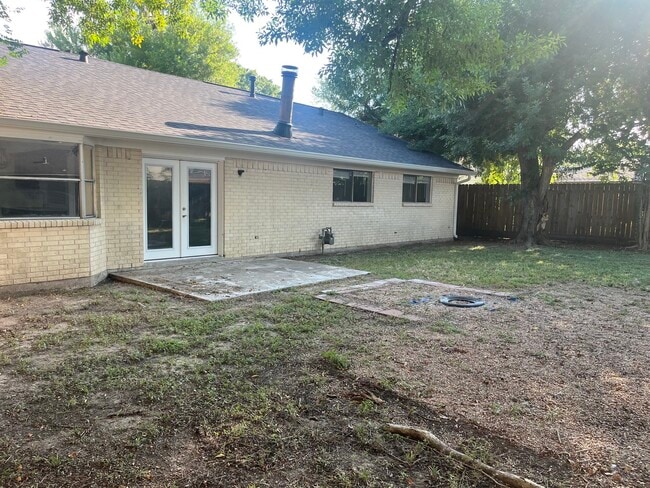 Building Photo - 4207 Comanche St