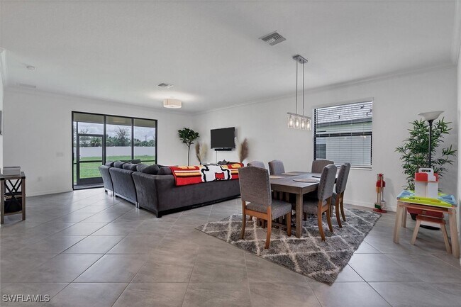 Building Photo - 14672 Cantabria Dr