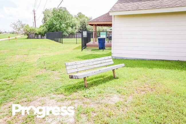 Building Photo - 723 Brookford Dr