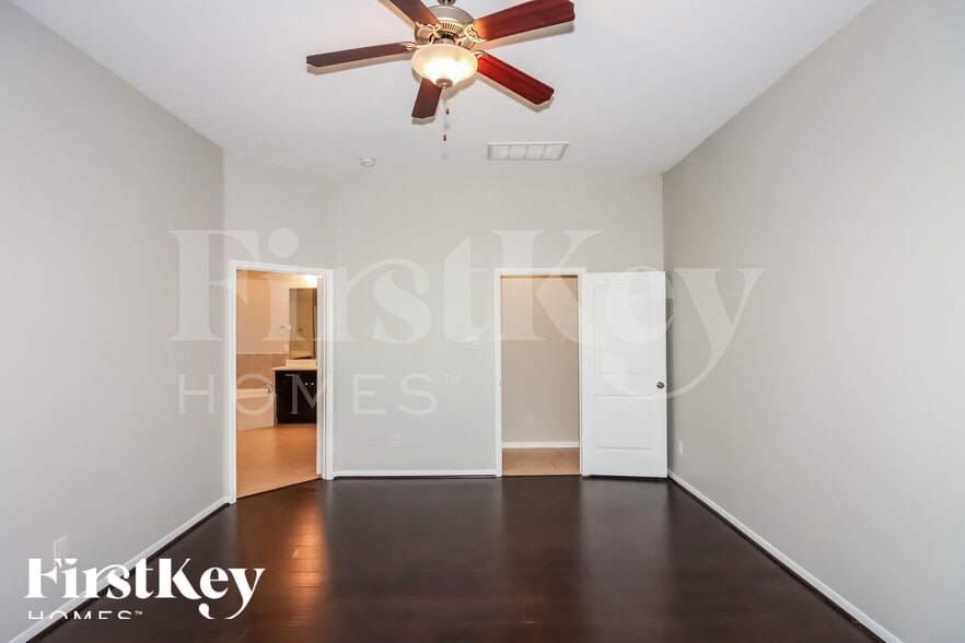 Building Photo - 5518 Glenfield Spring Ln